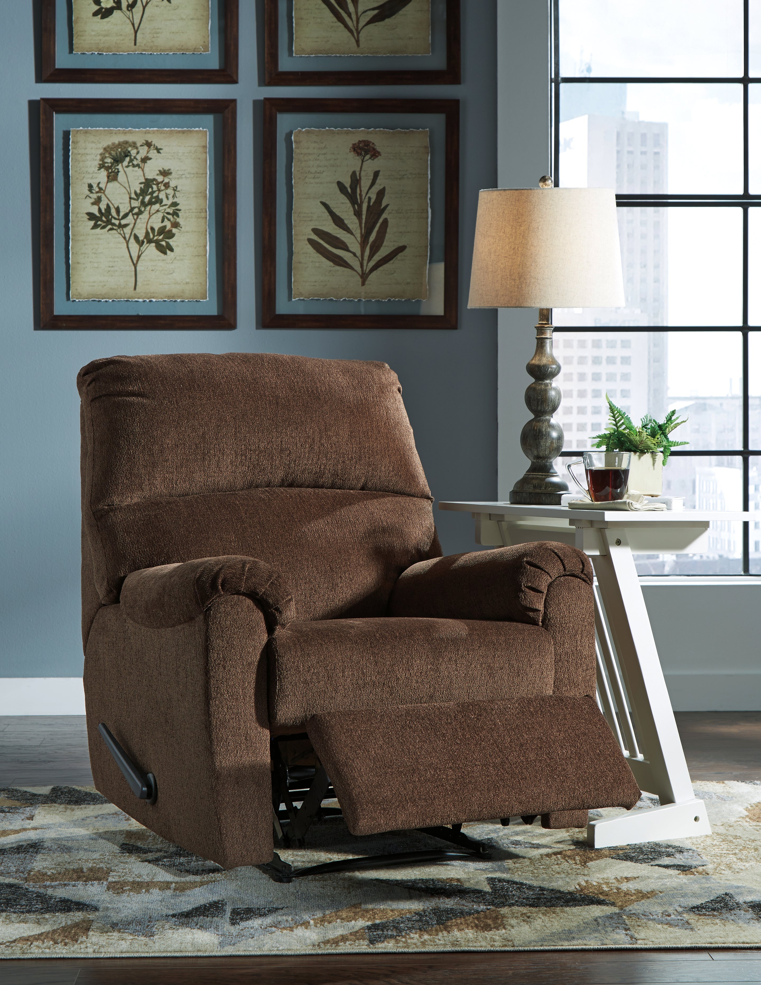 Nerviano Zero Wall Recliner – Chocolate