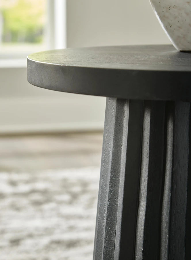 Ceilby Side Table - Black