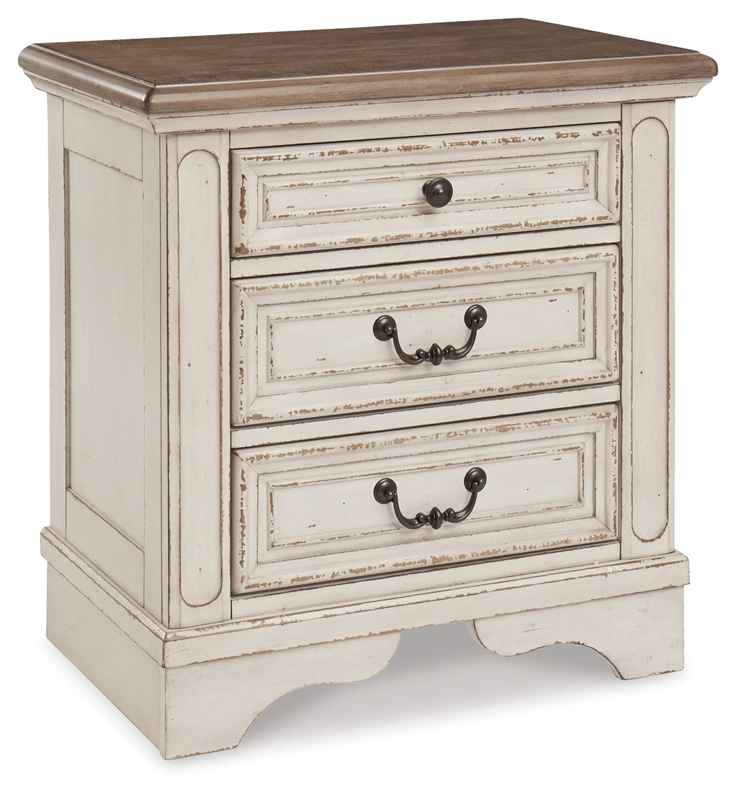 Realyn 3-Drawer Bedside Table – Two-Tone Cottage Style