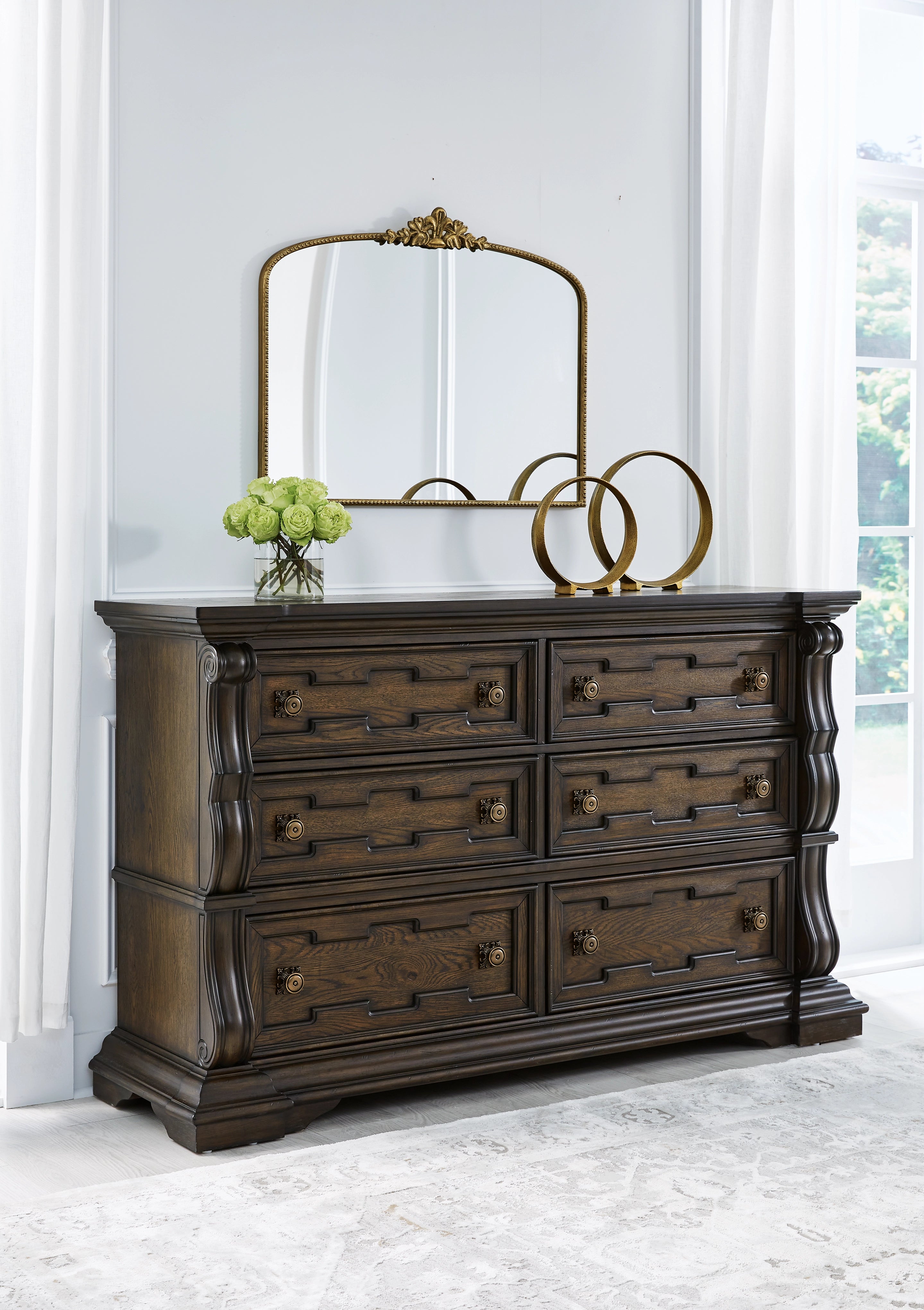 Maylee Bedroom Dresser