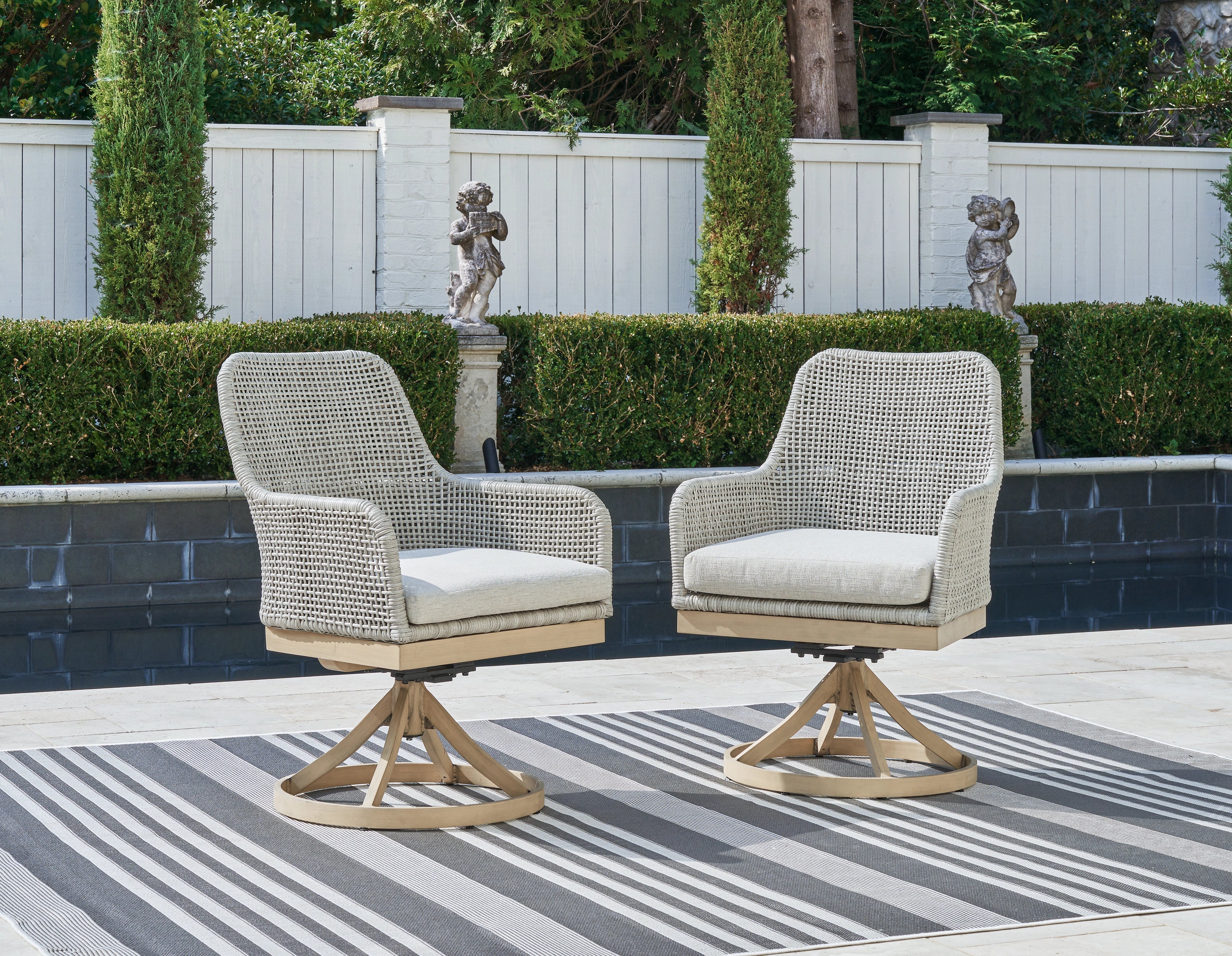 Seton Creek Outdoor Swivel Armchair