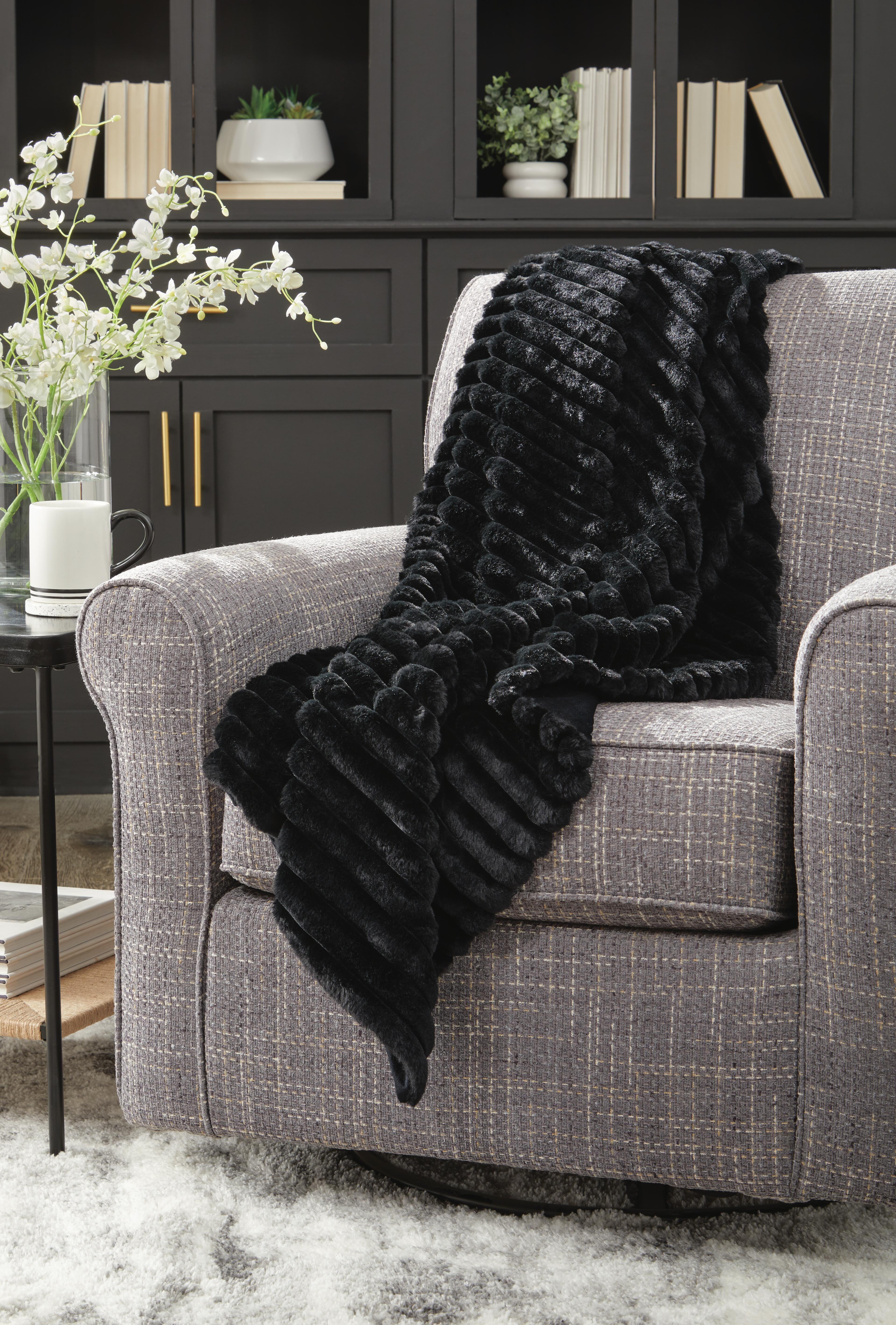 Alsonwell Faux Fur Throw Blanket - Black
