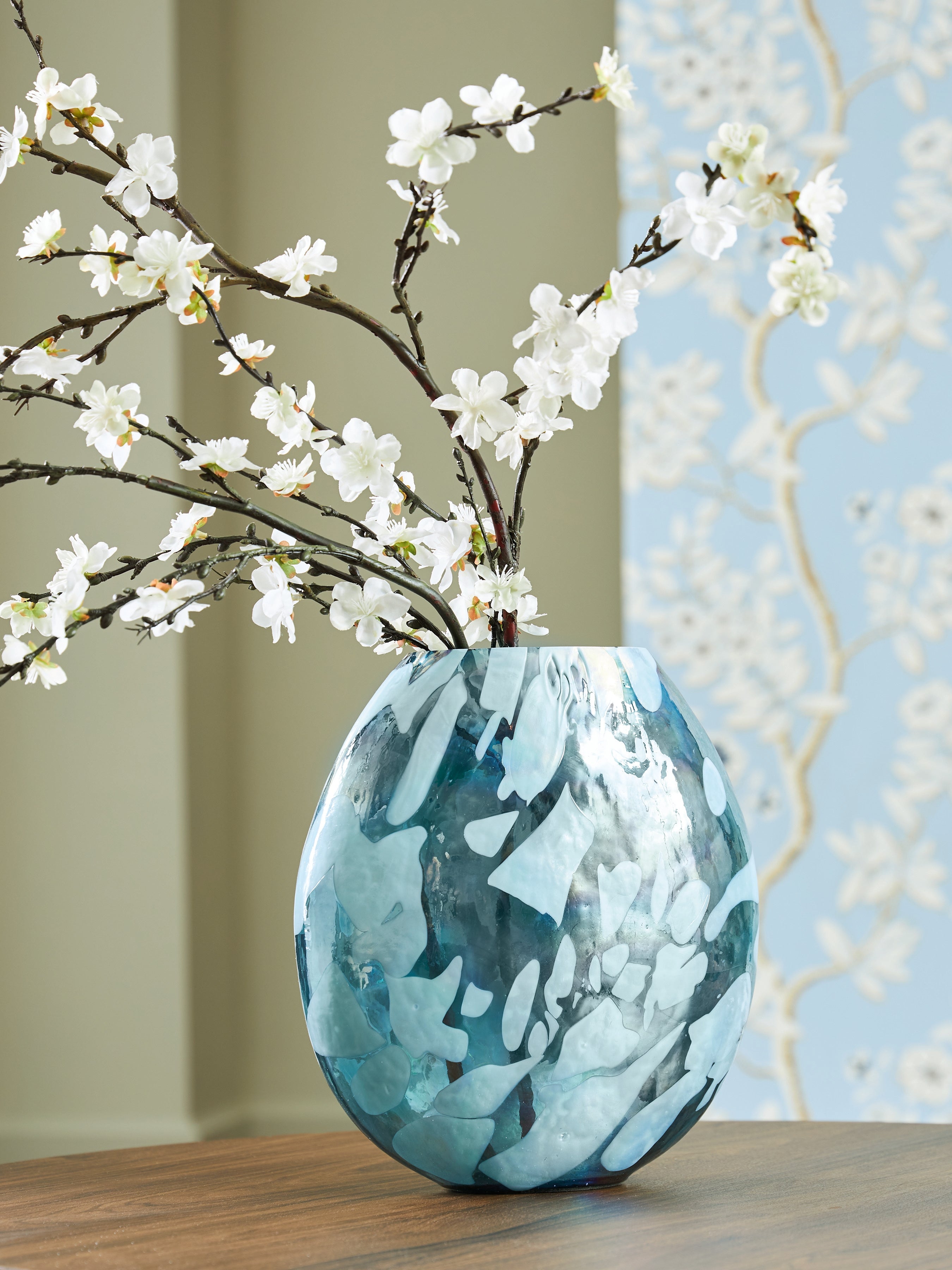 Cartshaw Iridescent Teal Glass Vase – Large