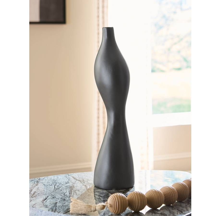Judsen Decorative Vase