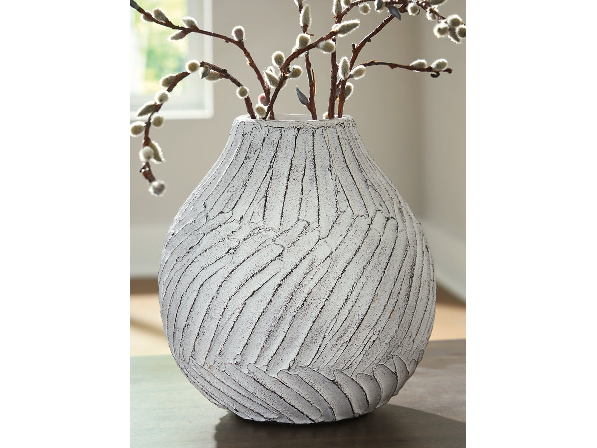 Shelvie Terracotta Vase – Distressed White