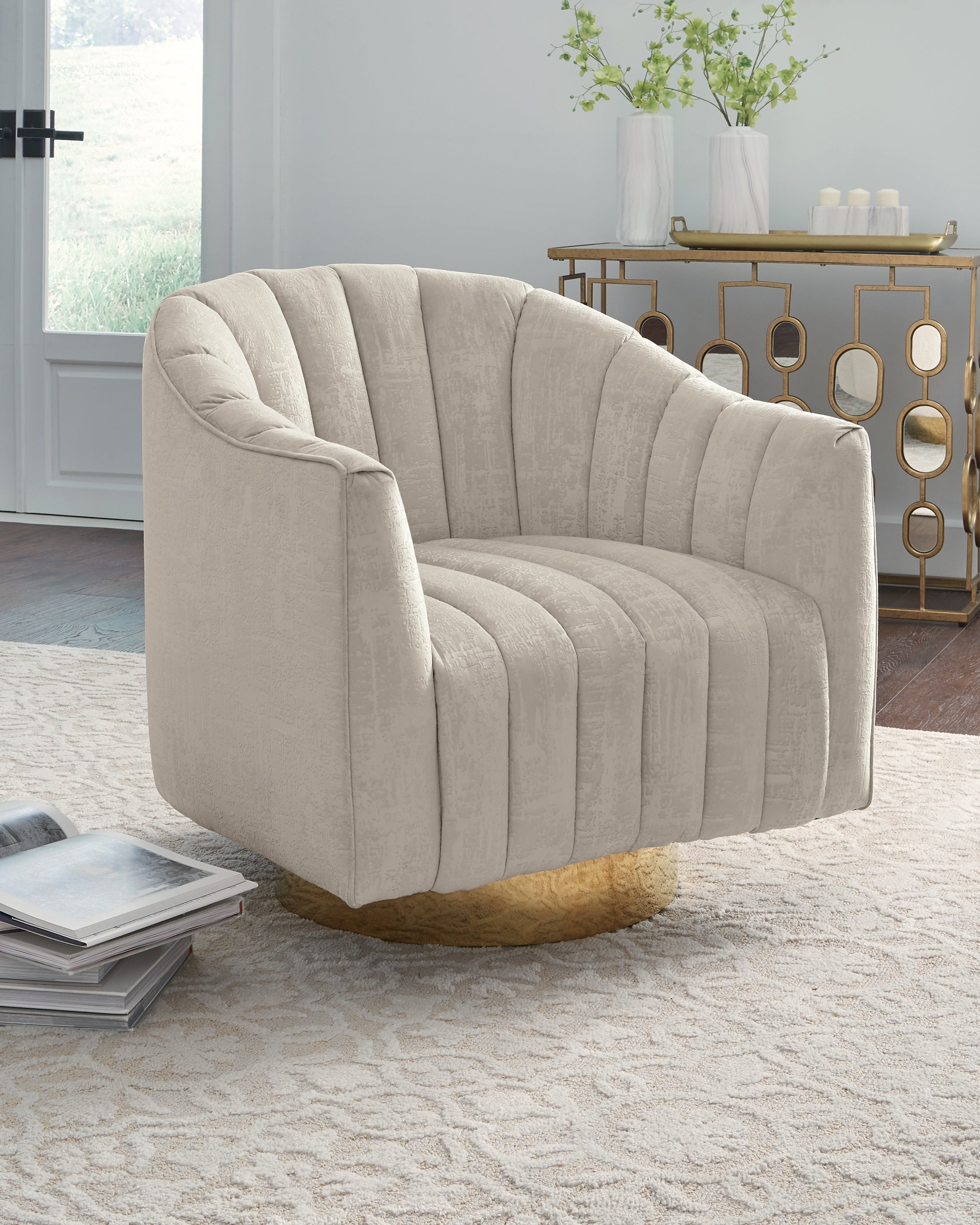 Penzlin Swivel Accent Chair – Pearl Velvet