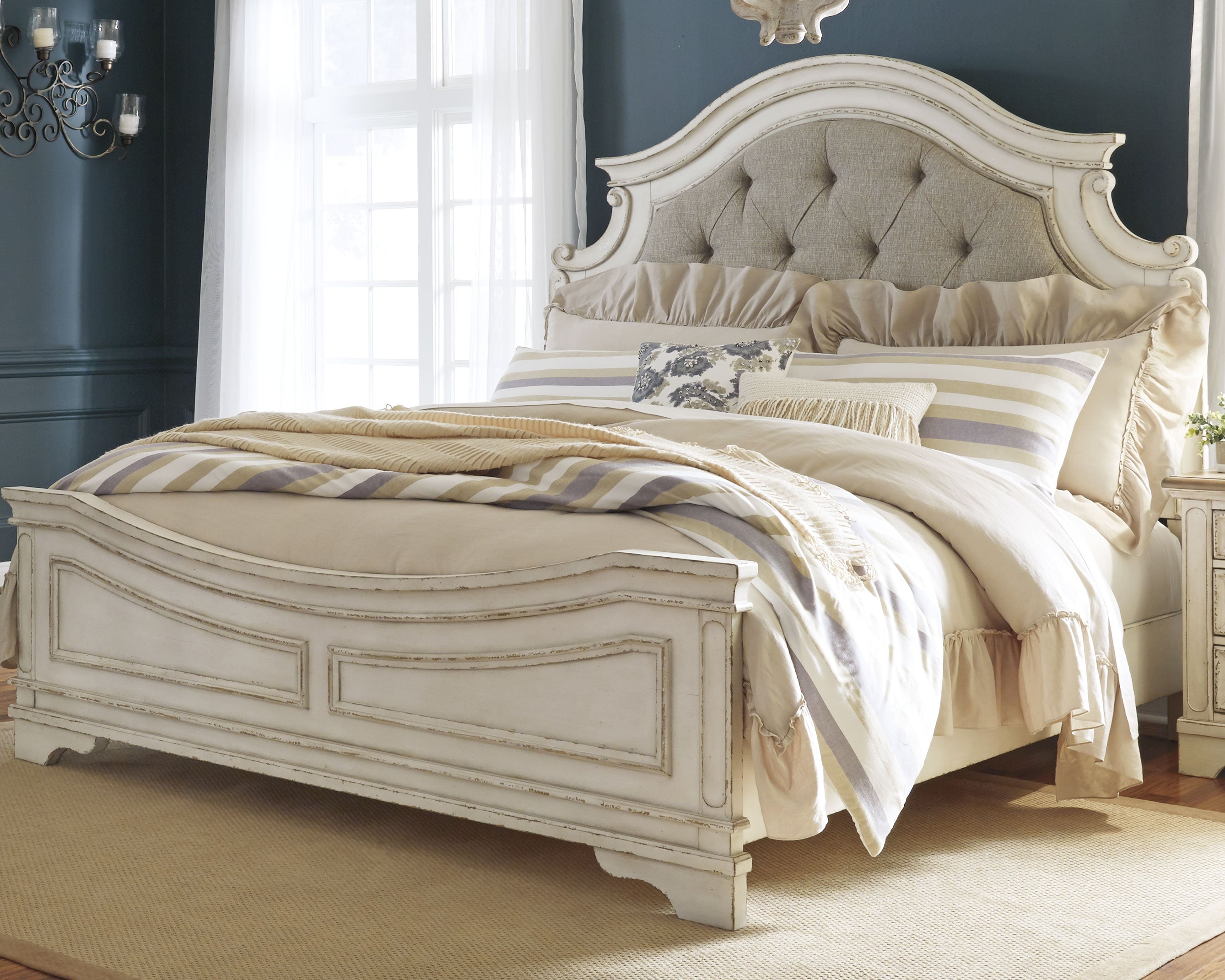 Realyn Queen Panel Bed – Two-Tone Chipped White with Upholstered Headboard