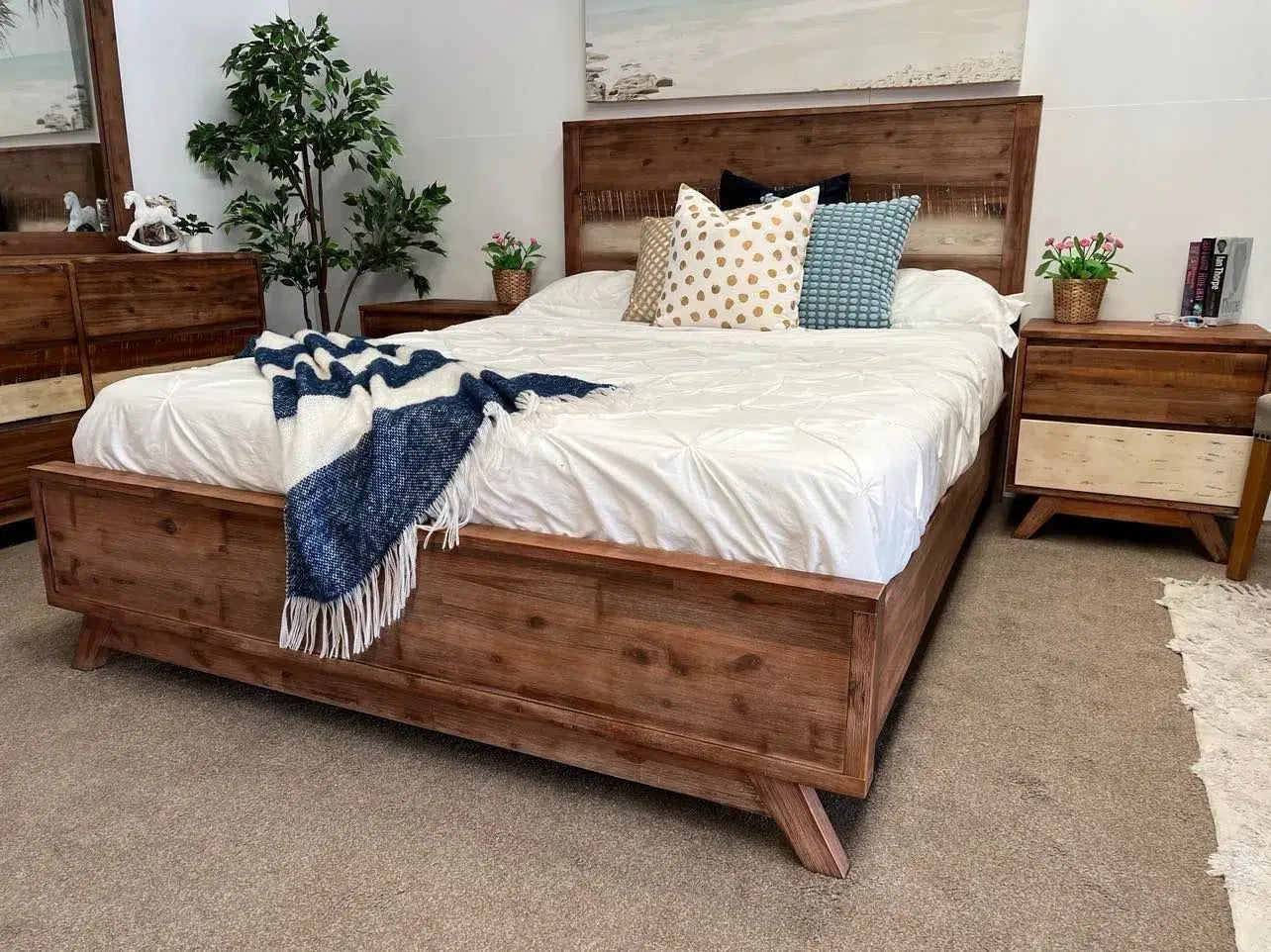 Boatwood Bed - Multi Mocha