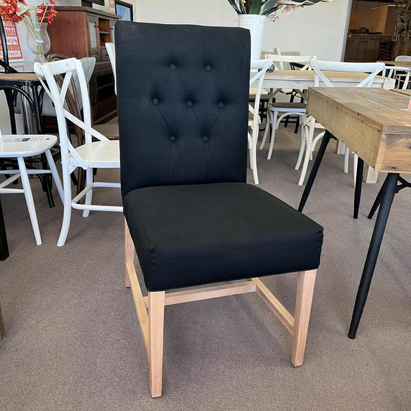 Cambridge XL Button-Back Dining Chair – Black