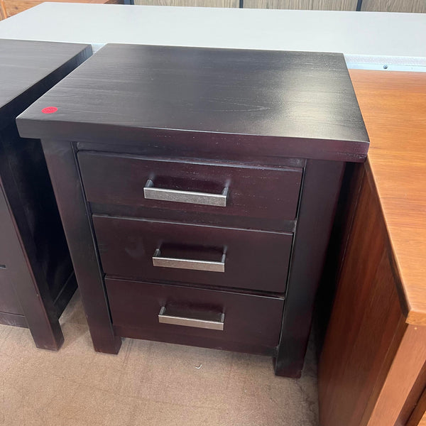 CLEARANCE - 3 Drawer Bedside table - Chocolate