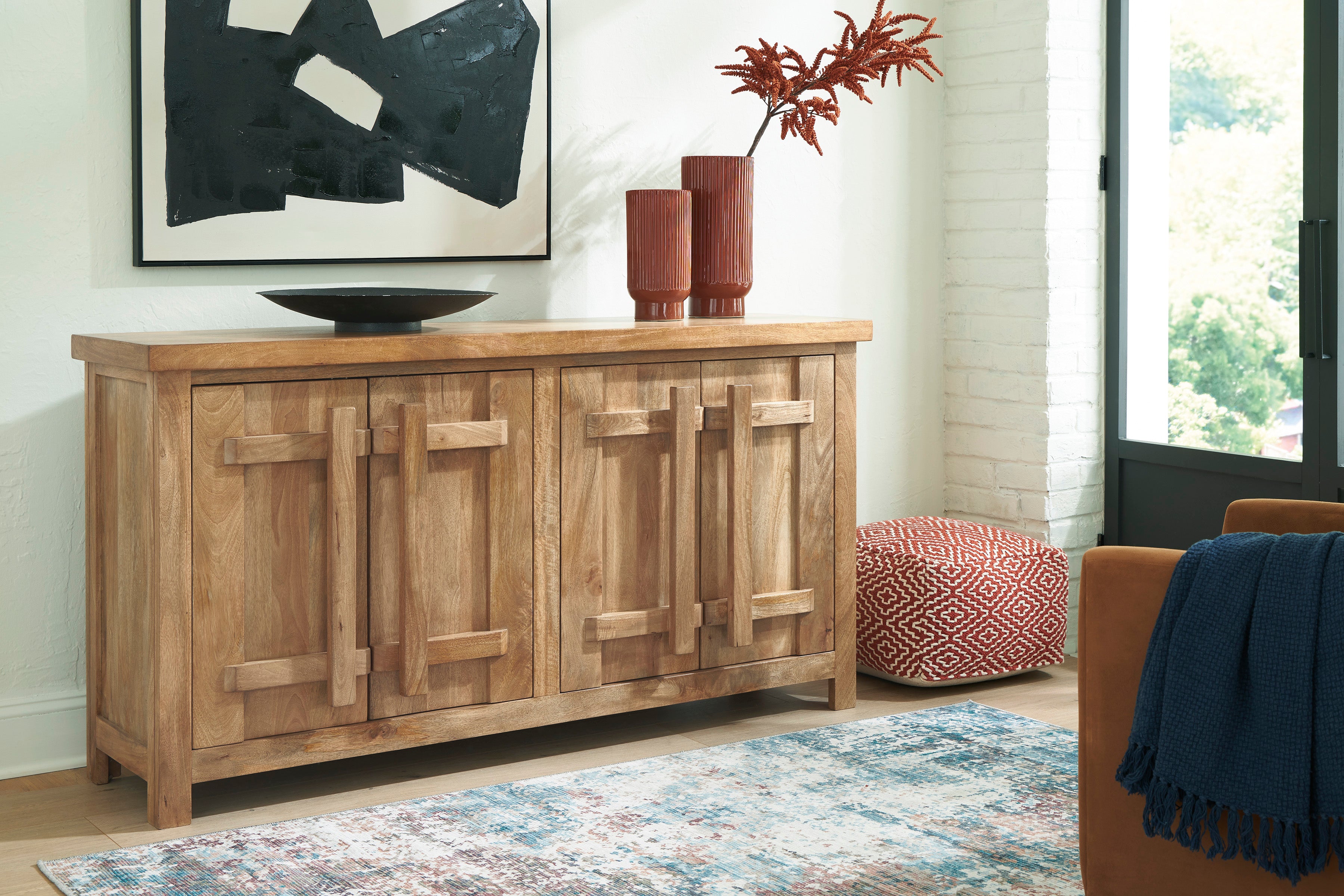 Dresor 1730mm Accent Cabinet