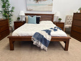 Grand Horizons Bed - Dark Oak