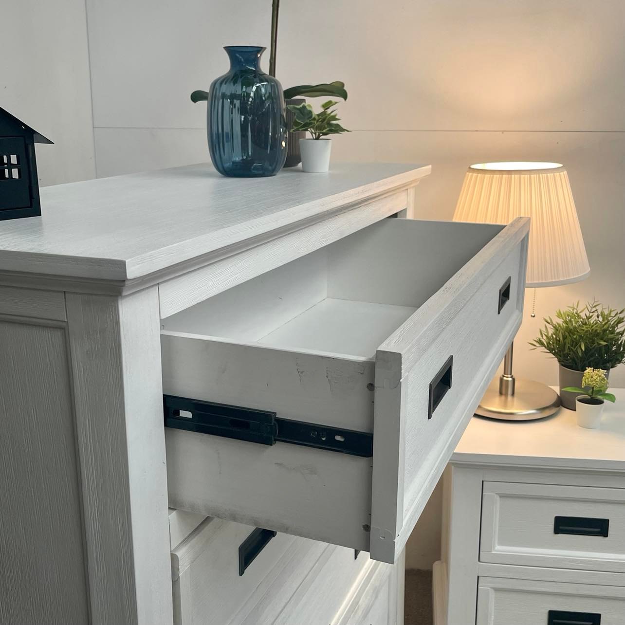 Hampton Coastal Tallboy - White