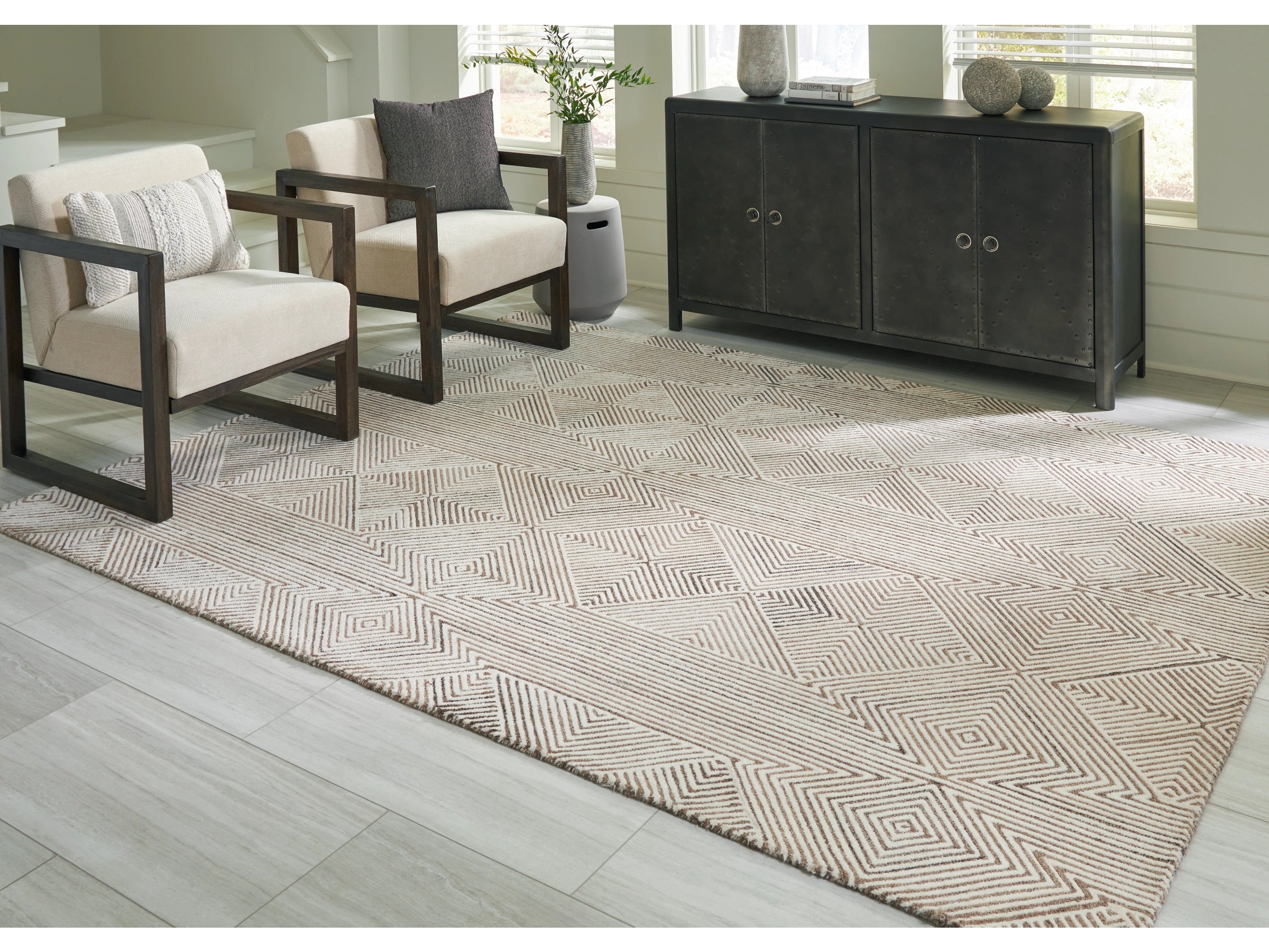 Jadott Hand-Tufted Wool Blend Rug
