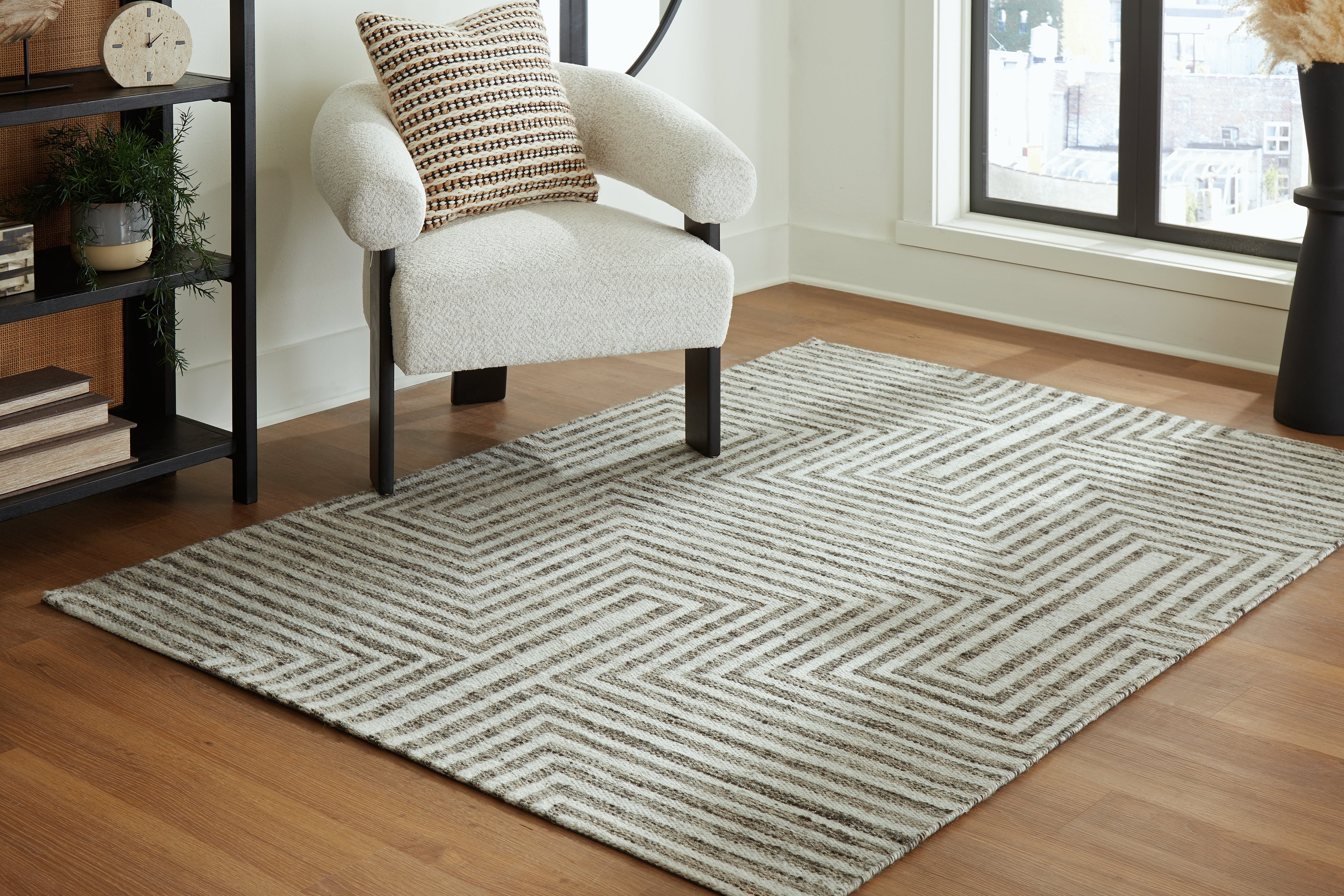 Jossen Modern Boho Area Rug – Ivory & Grey