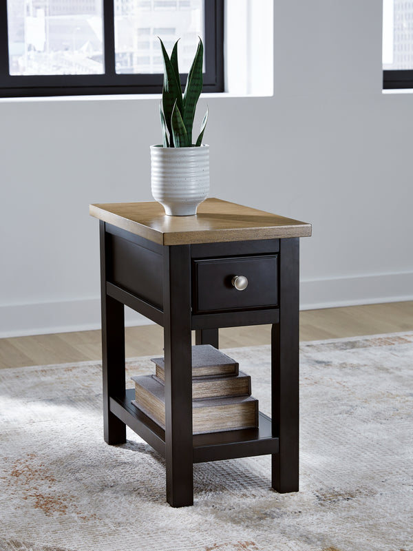 Drazmine Compact Side Table – Brown